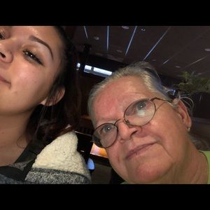 Meet your Posher, Stella